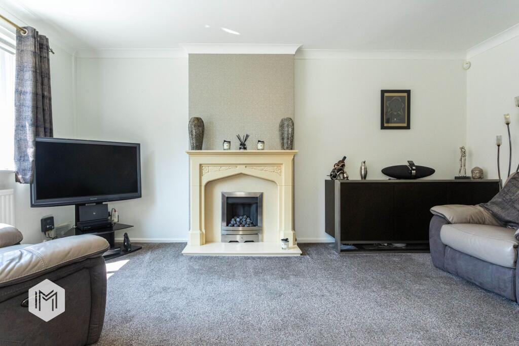 House in Bolton, Brownlow Fold, Halliwell - More