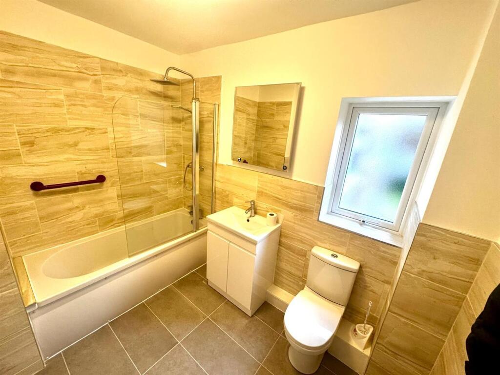 Apartment in Manchester - View 4