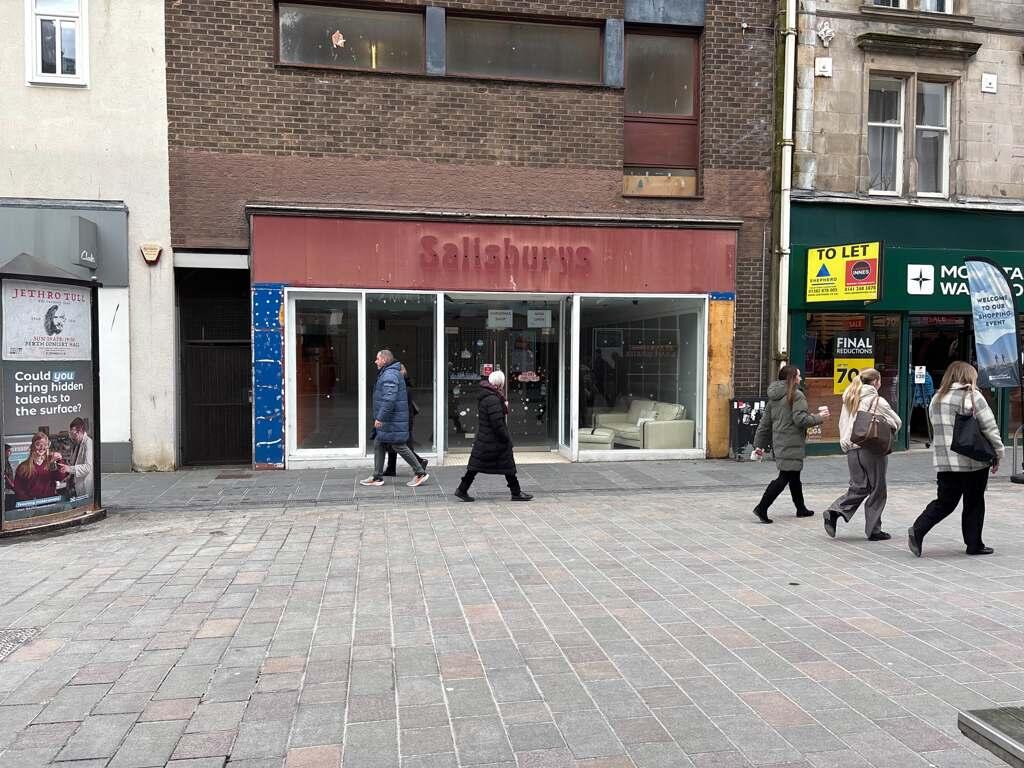 Main image of property: 133 , High Street, Perth, PH1 5TJ