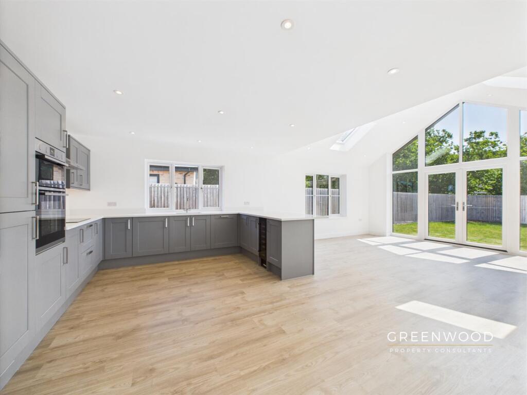 Main image of property: Oak Tree Place, Clacton Road, Elmstead, Colchester