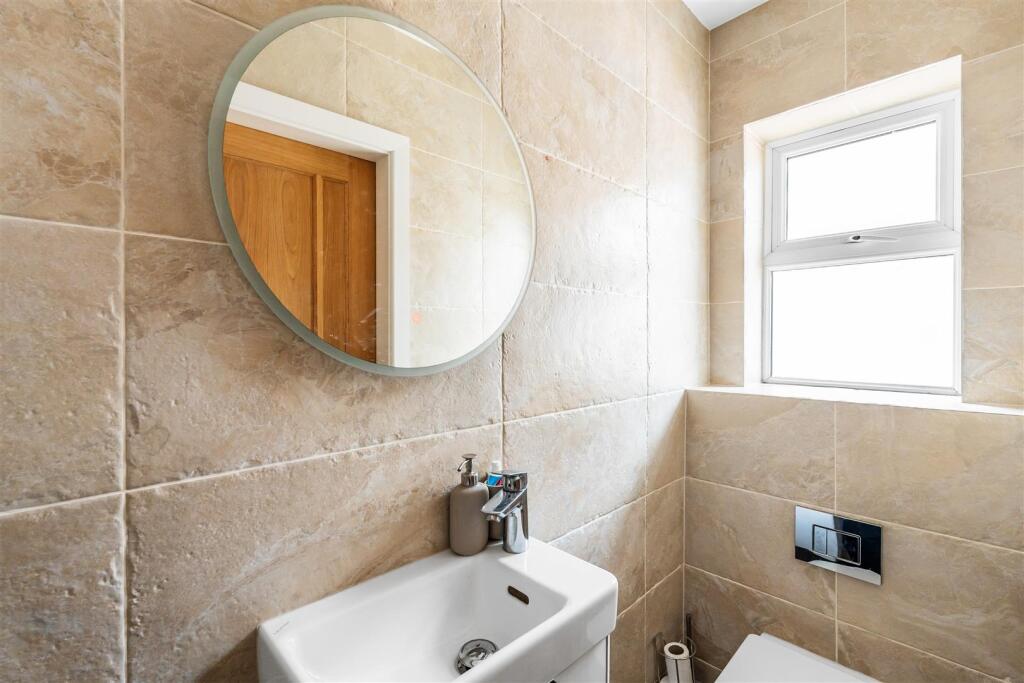 Holmwood Road, Cheam, SM2 - View 6