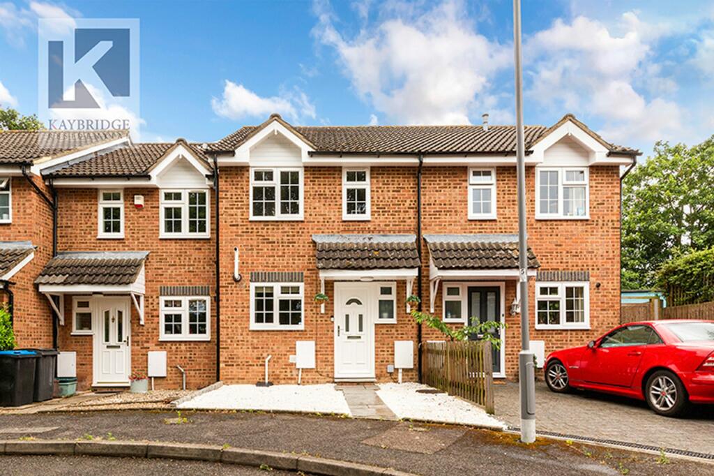 3-bed terraced on Chelsea Close, Worcester Park, KT4, £500,000