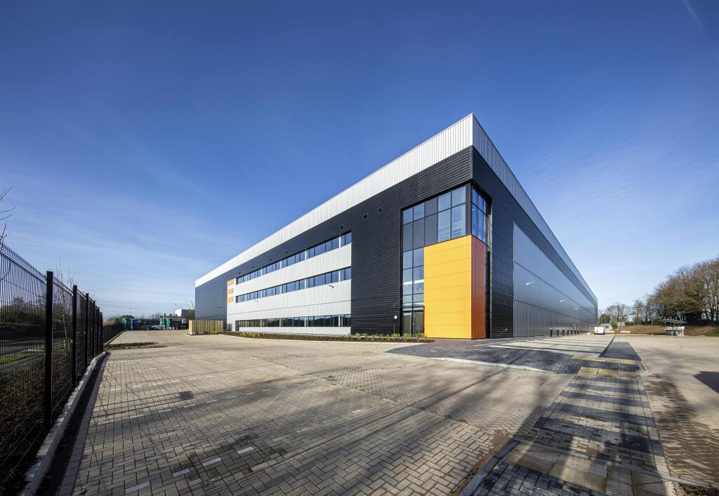 wwwandrewhendrycom6extended sky.jpg