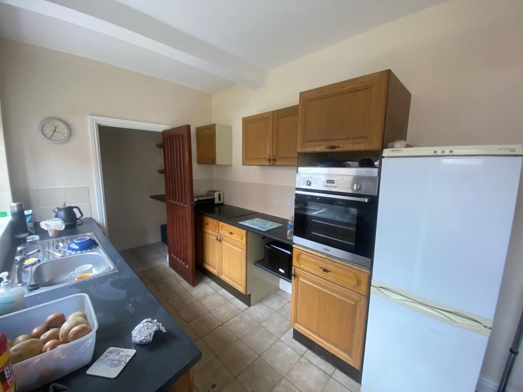 House in Ashfield, Kirkby-in-Ashfield, Sutton-in-Ashfield - More