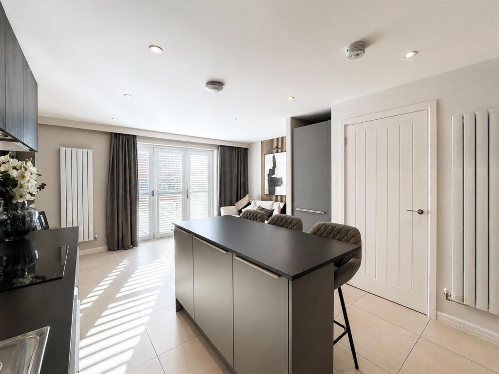 House in Leicester - More
