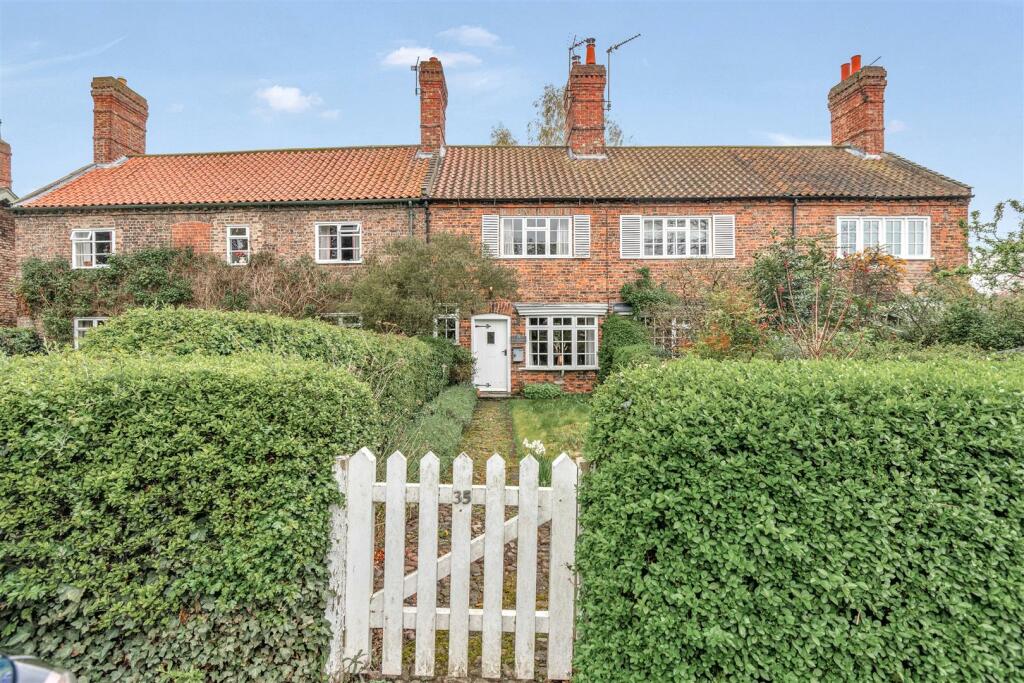 Main image of property: Main Street, Escrick