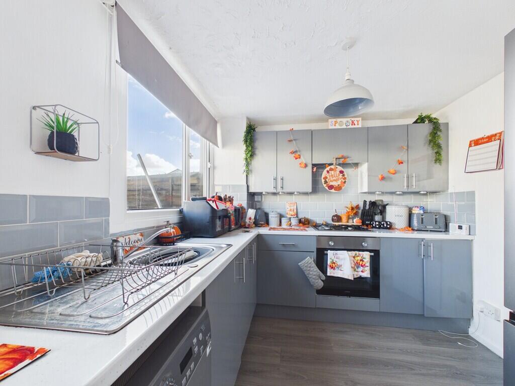 Moulton Way, Darlington, County Durham photo 3