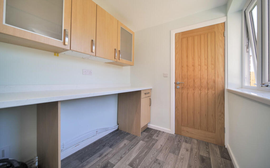 House in Swindon, Melksham Without - More