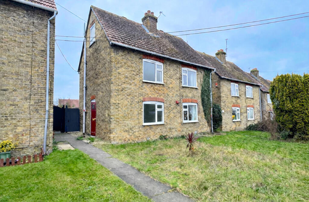 Main image of property: The Crescent, Barrow Green, Sittingbourne, ME9