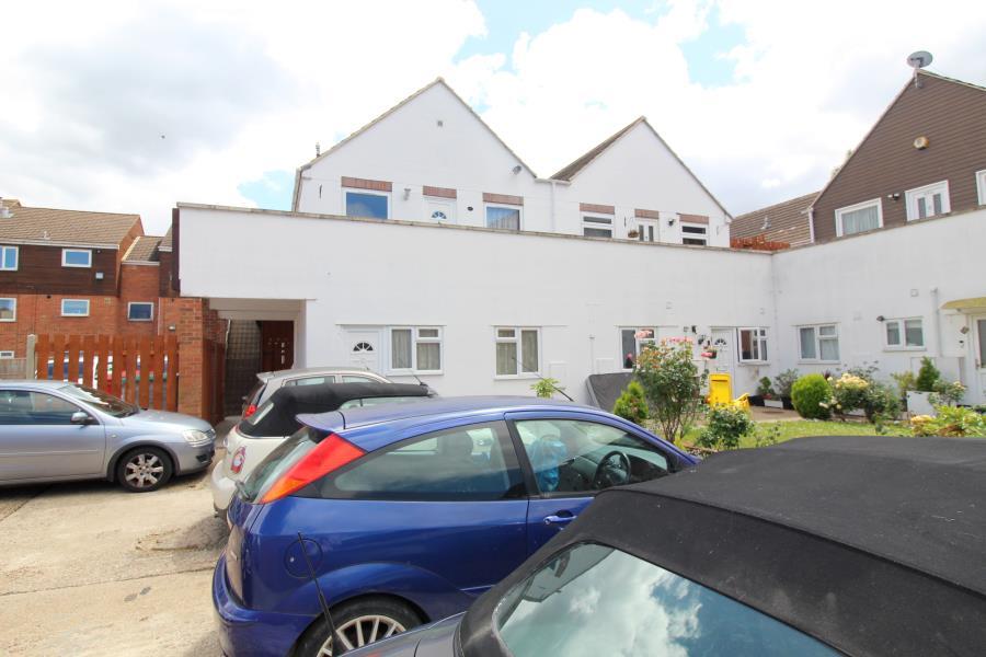 Main image of property: Rochfords Gardens, Slough