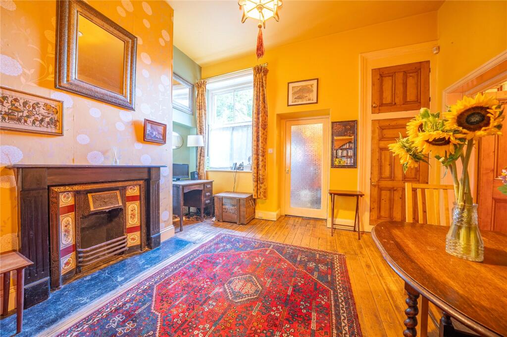 Apartment in Leeds, Gledhow Park, Chapeltown - View 3