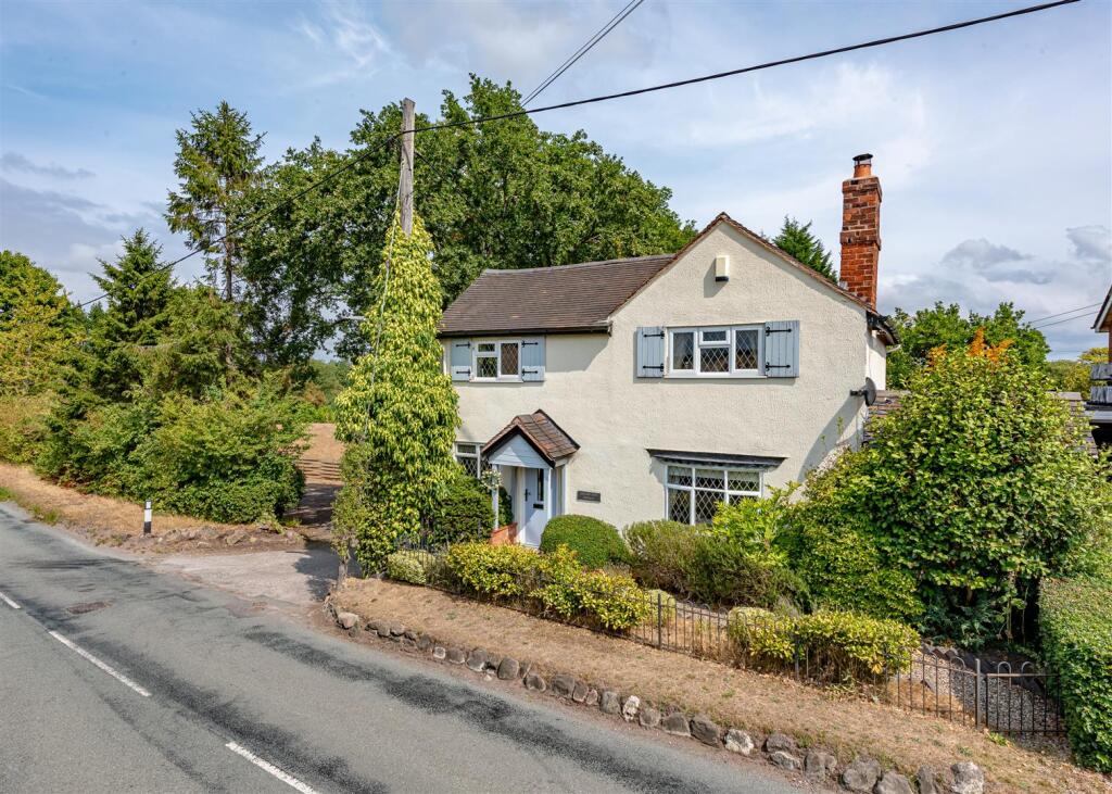 Main image of property: Smestow Gate Cottage, Smestow, Swindon, Dudley