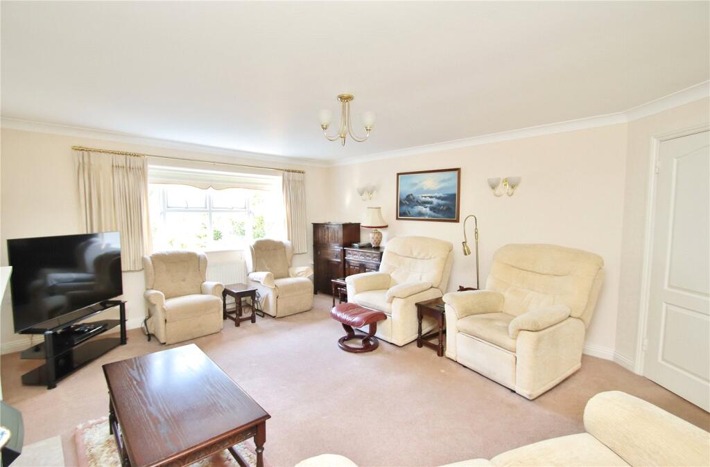 Ringwood Road, Verwood, Dorset, BH31 photo 4
