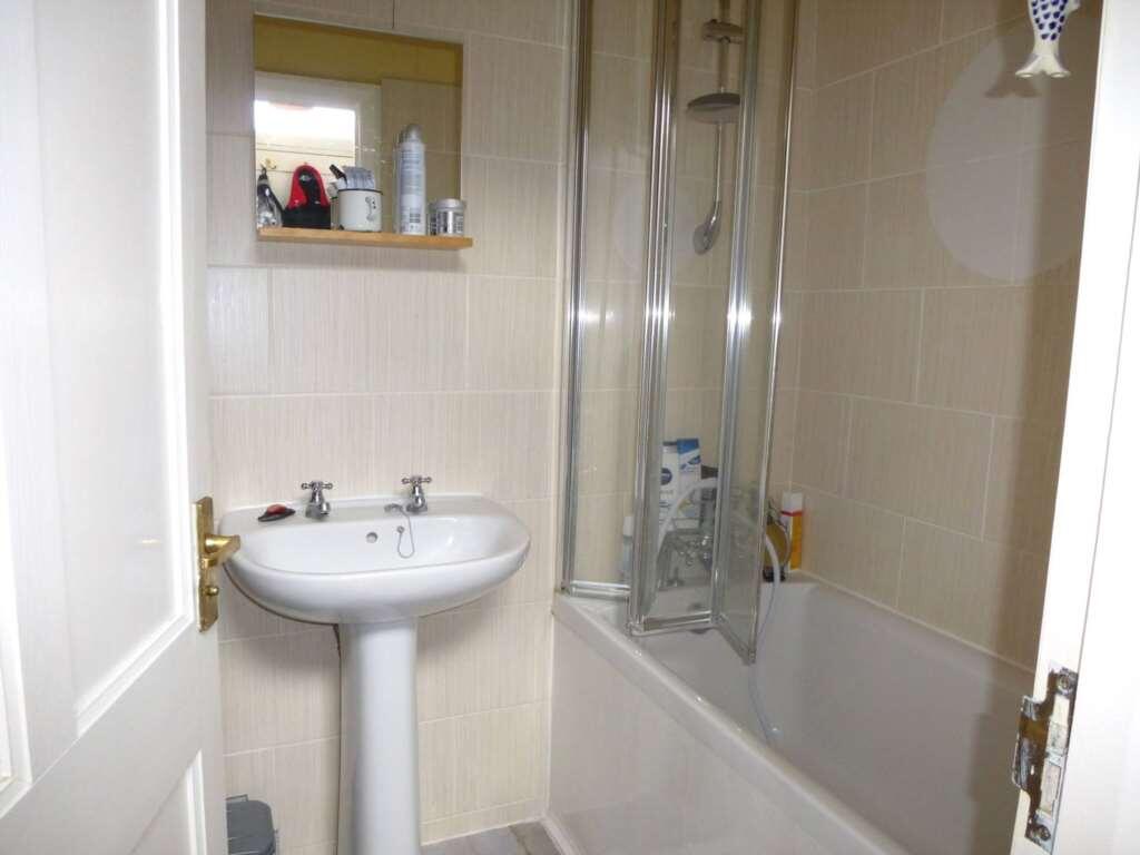 House in Reading, Caversham Heights - View 5