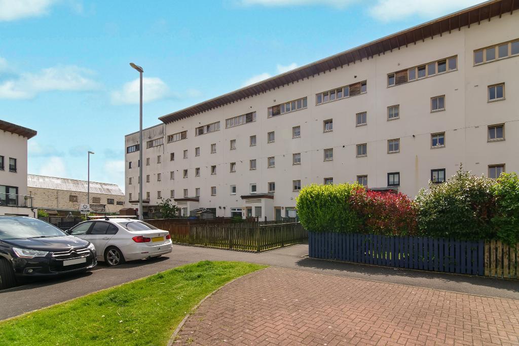 Main image of property: Lochburn Gardens, Maryhill, G20 0SL