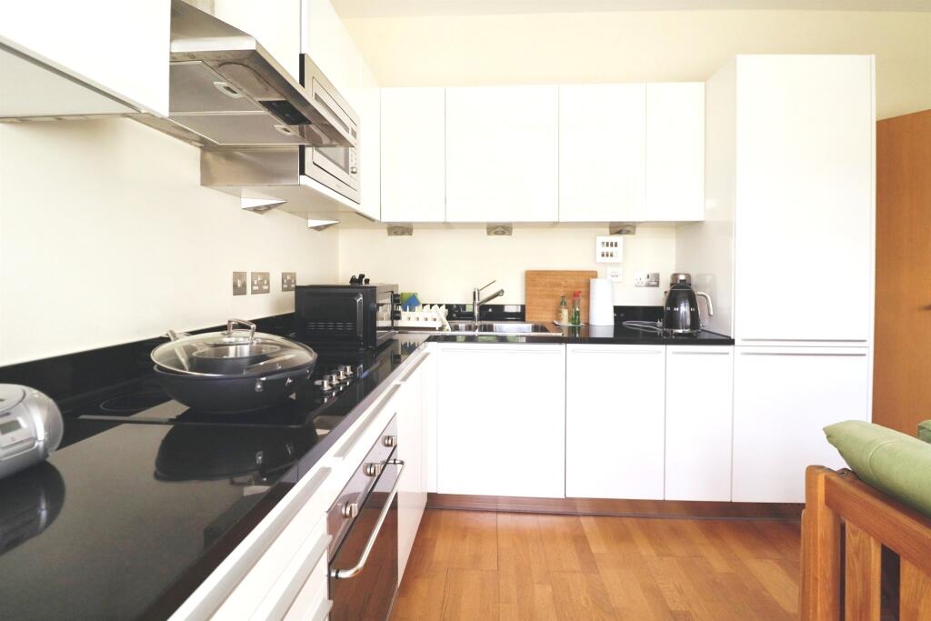 Apartment in Sully - View 4