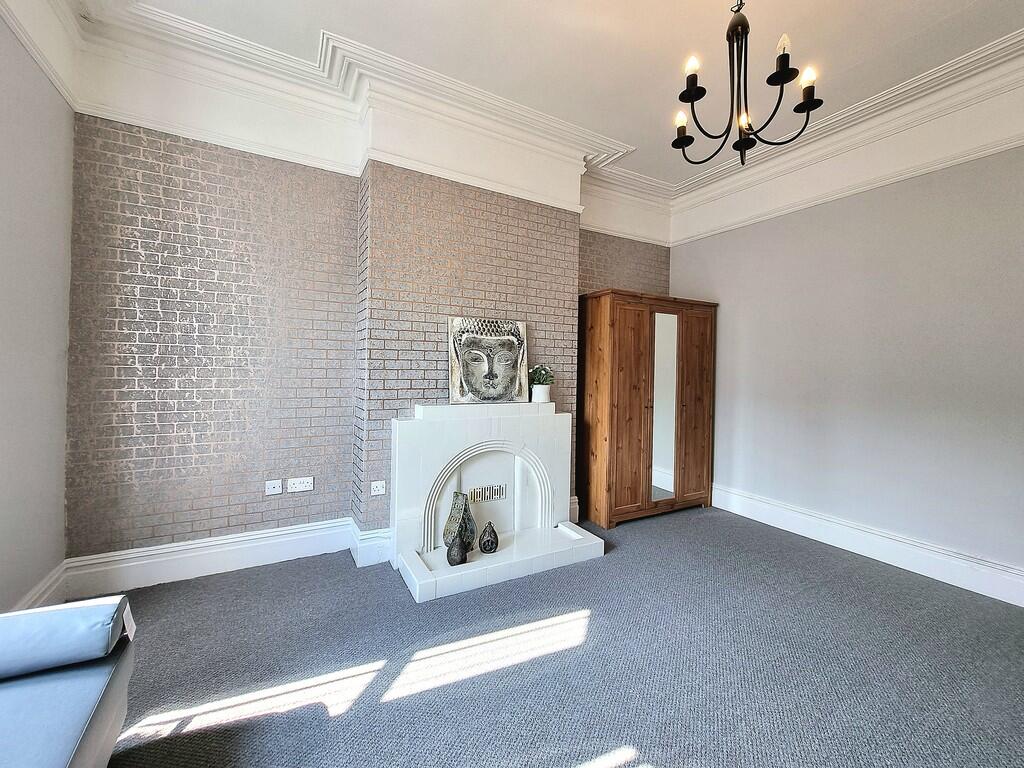 Main image of property: Flat 1 218 Balby Road, Doncaster, DN4 0NE