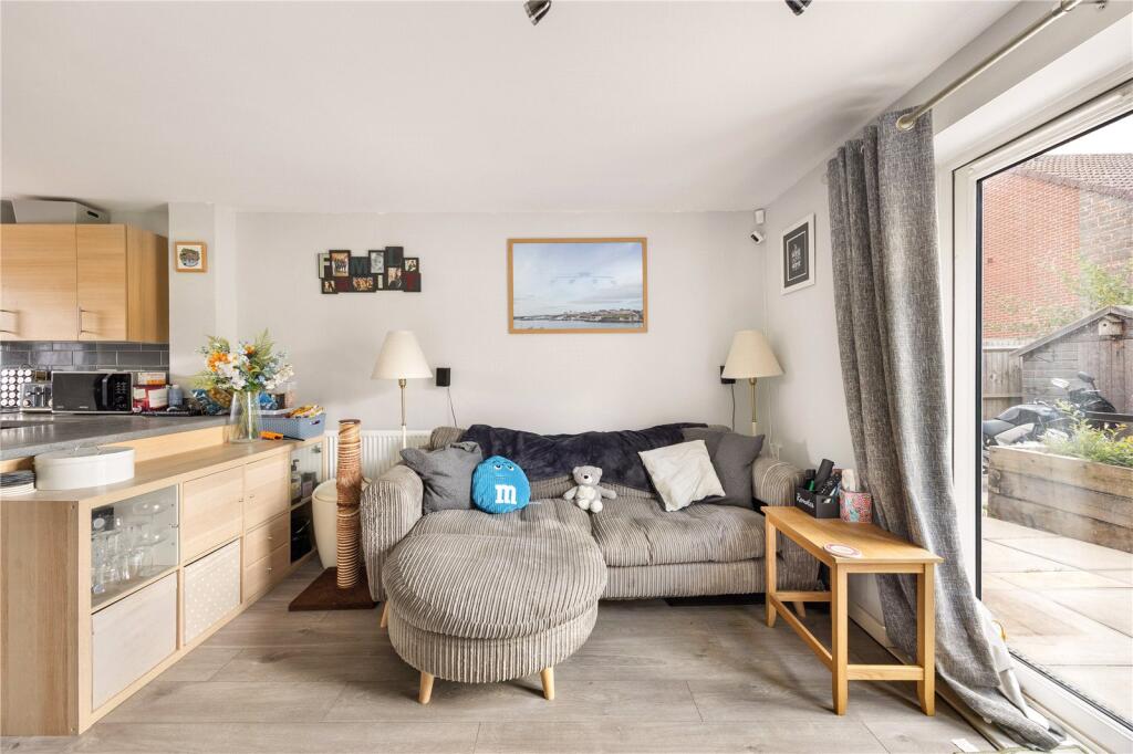 House in Bristol, Emersons Green - View 5