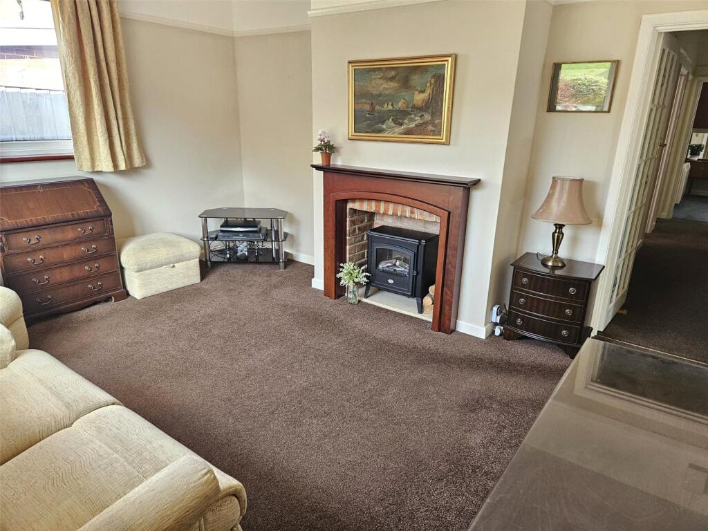 House in Portsmouth, Newport - View 5