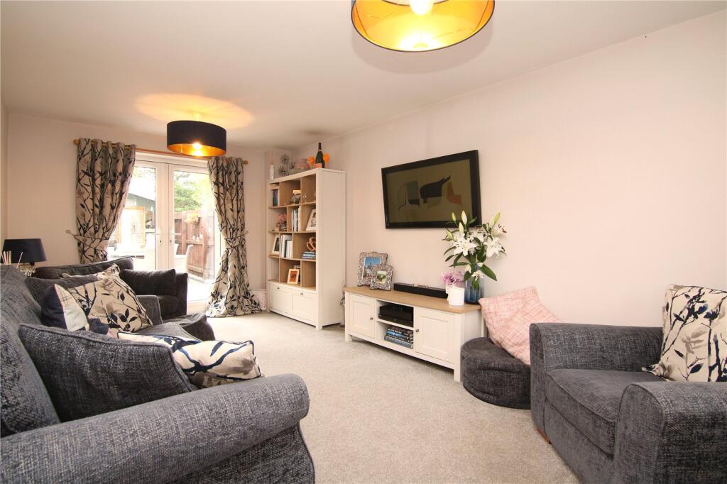 House in Bradford, Steeton with Eastburn - View 5