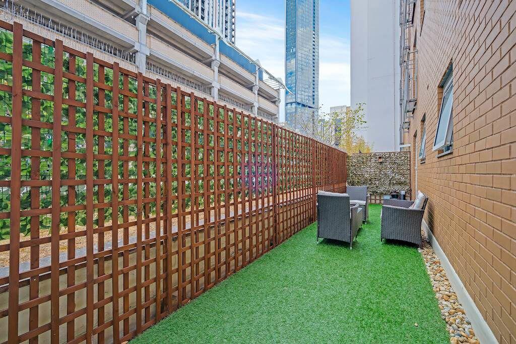 Apartment in London - View 2