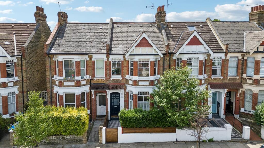 House in London - View 2