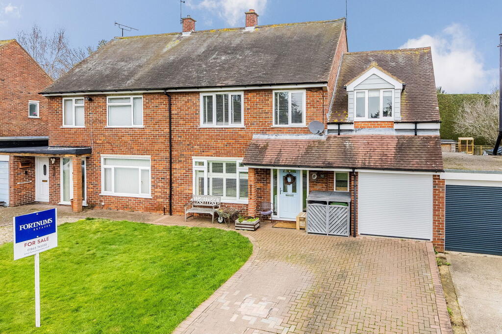 Main image of property: Courtiers Green, Clifton Hampden, OX14