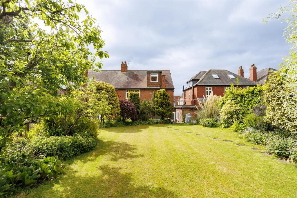 Kilburn Road, York photo 2