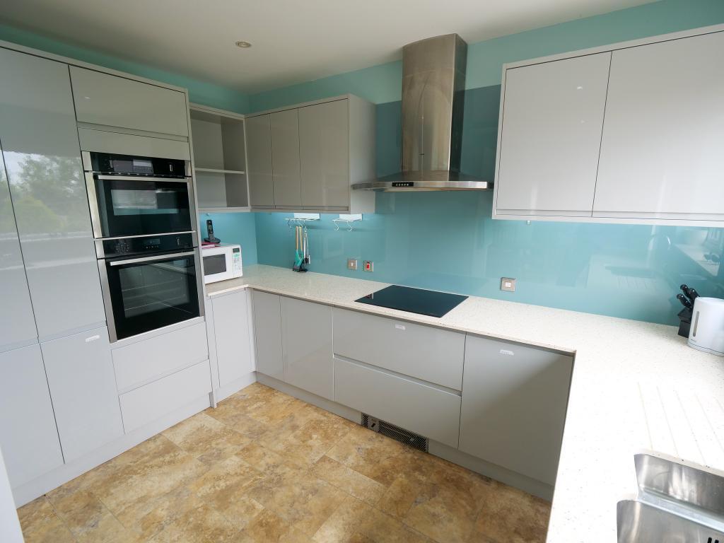 Orchard Avenue, Bolton Le Sands, Carnforth photo 5
