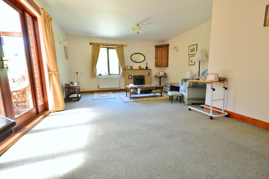 House in Evesham, North and Middle Littleton - View 3