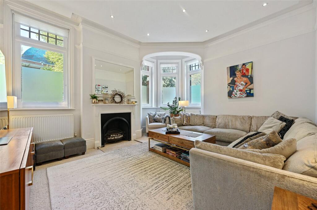 Main image of property: Phoenix Lodge Mansions, Brook Green, London, W6