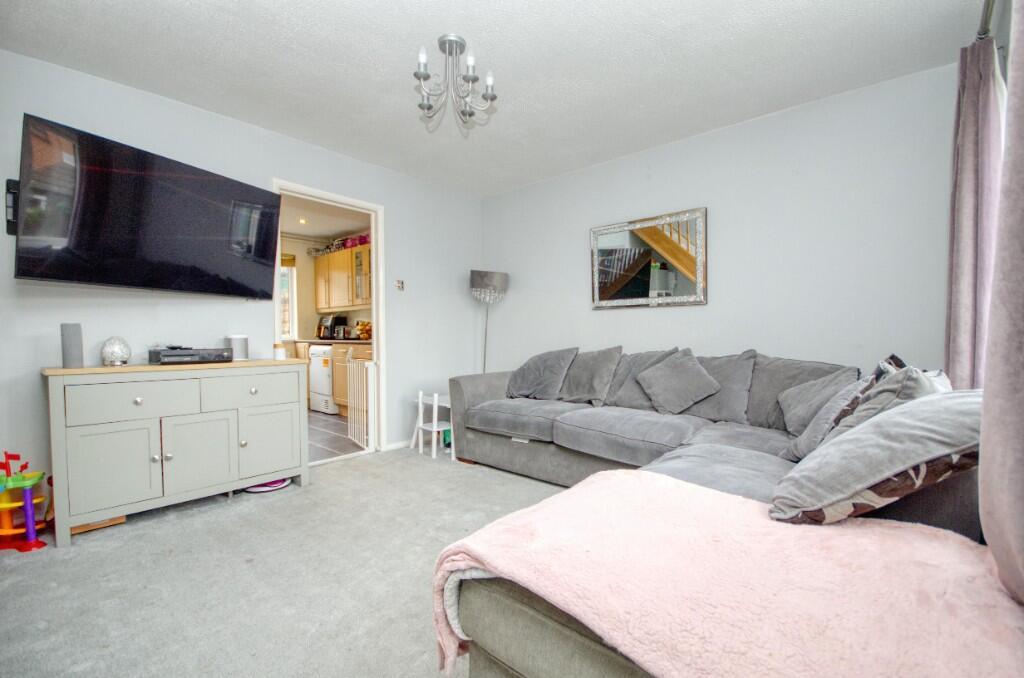 Cerne Close, Southampton, Hampshire, SO18 photo 2
