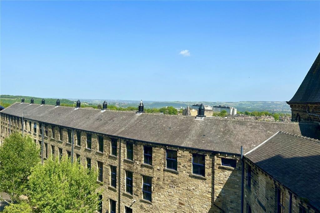 Plover Road, Lindley, Huddersfield, West Yorkshire, HD3 photo 4