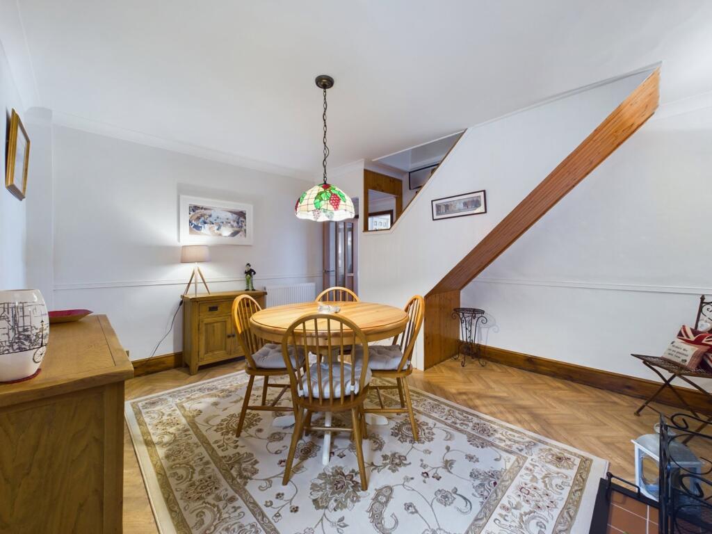 House in Towcester, West Northamptonshire - View 5