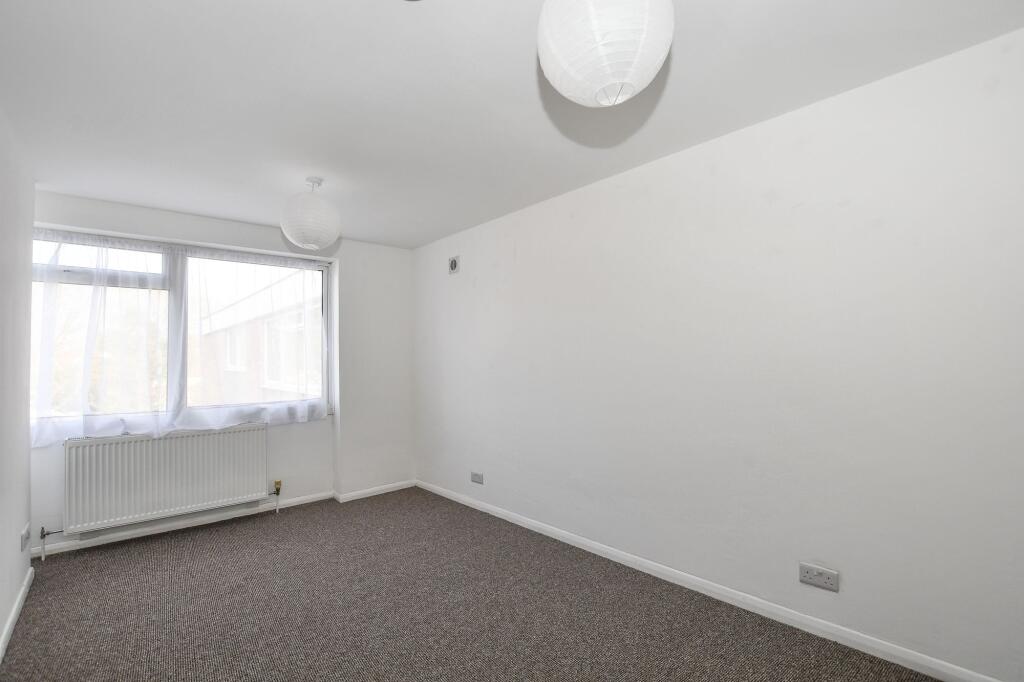 Additional image 10 of Abbots Park, St. Albans, AL1