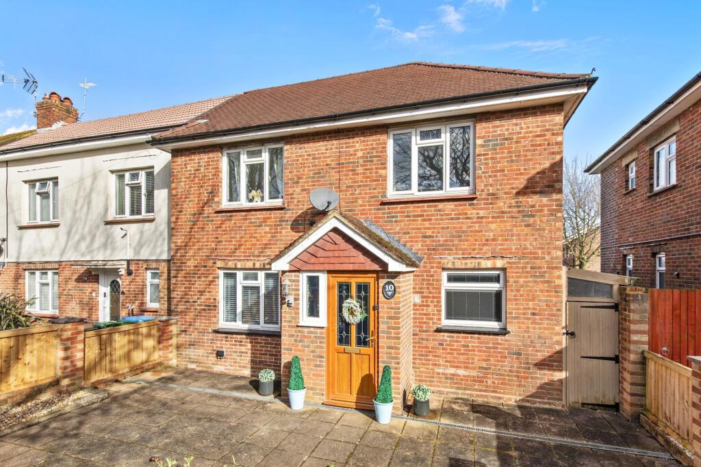 Main image of property: Oakleigh Road, Horsham, RH12