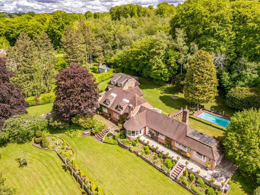 Main image of property: Foxborough House & Lodge, Aldworth