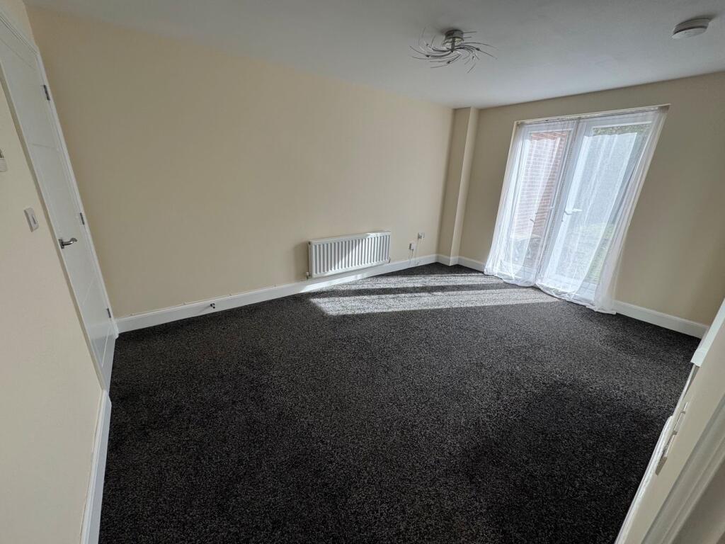 Apartment in Newark and Sherwood, Ollerton and Boughton CP - More