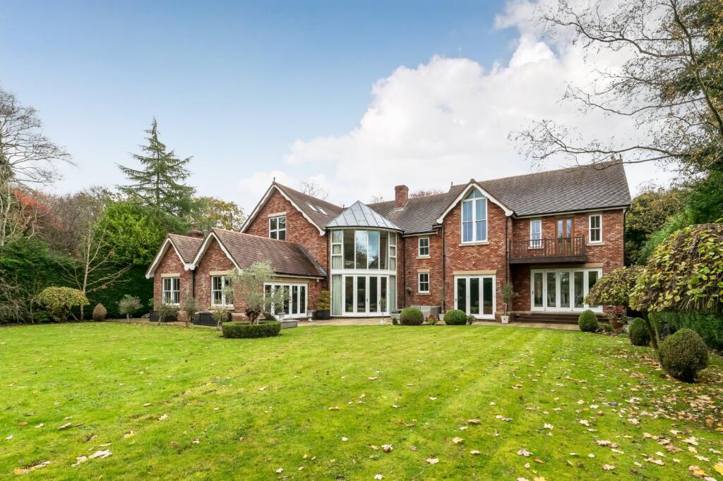Chatsworth Road, Worsley, M28 photo 2