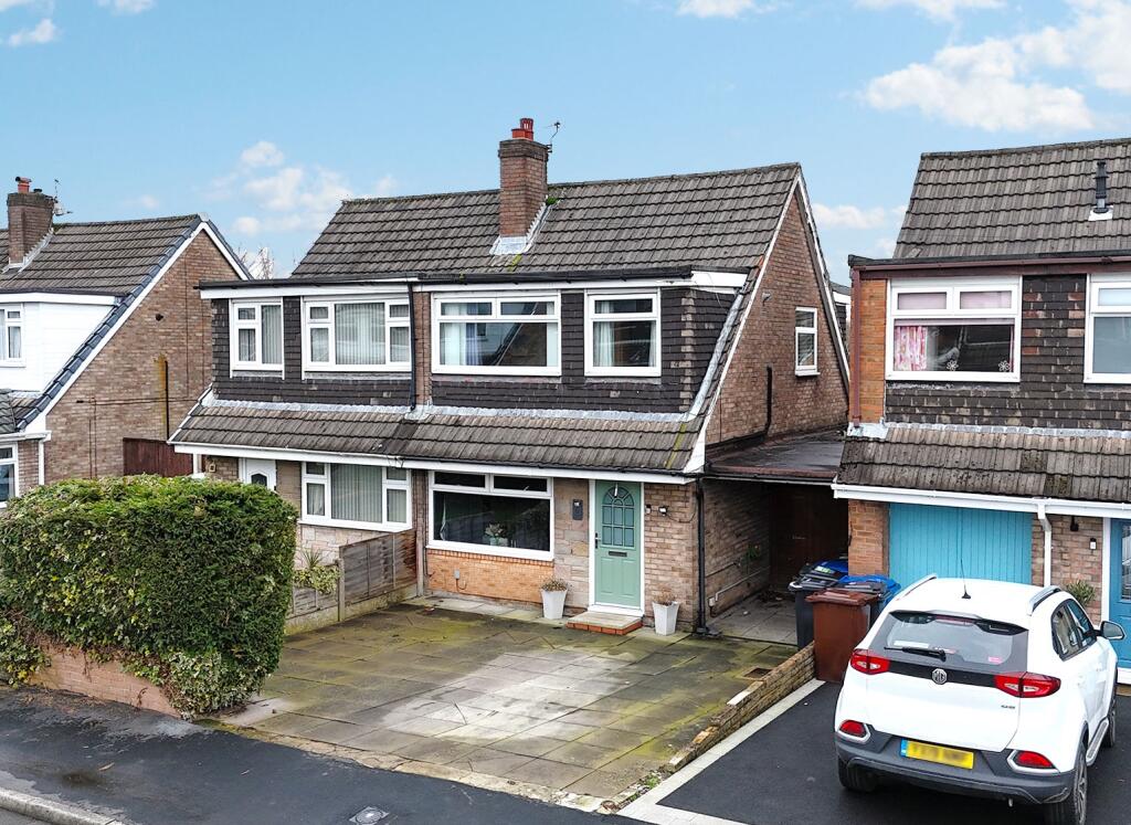 Main image of property: Lichfield Grove, Ashton-in-Makerfield, Wigan, WN4 9JE