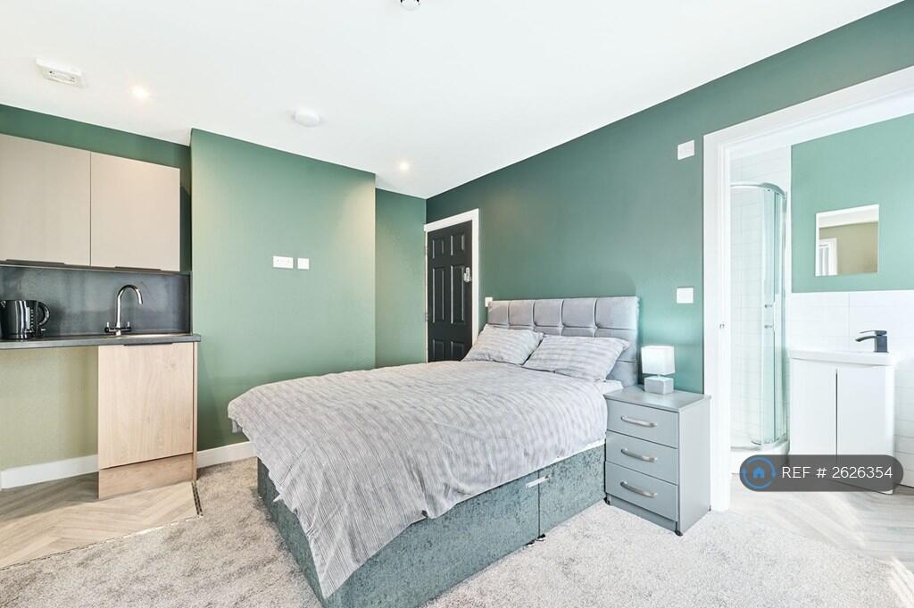 Main image of property: Templar Terrace, Newcastle-Under-Lyme, ST5