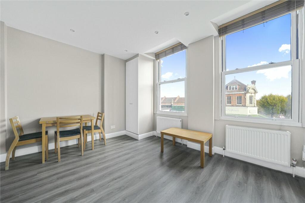 Main image of property: High Road, London, N12