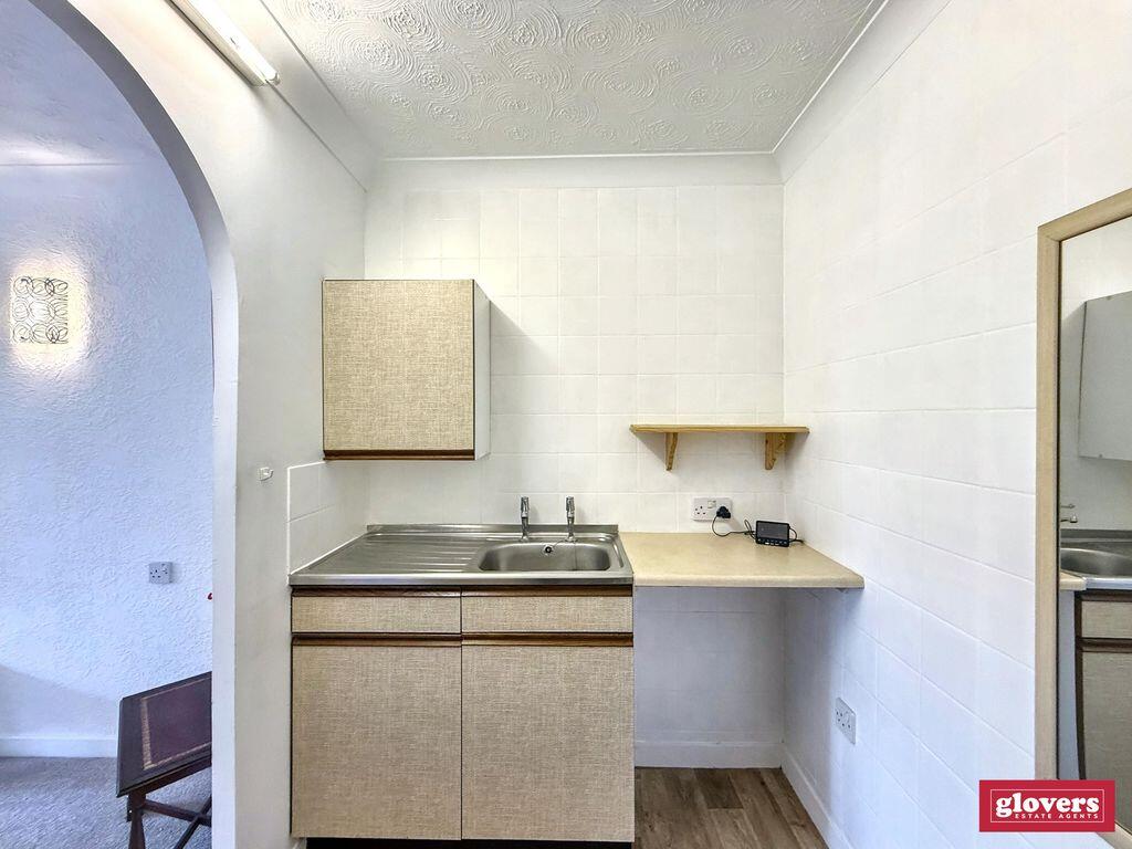 Apartment in Birmingham, Brandwood End - View 4