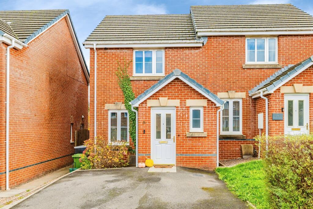 Ffordd Y Dolau, Llanharan, Pontyclun