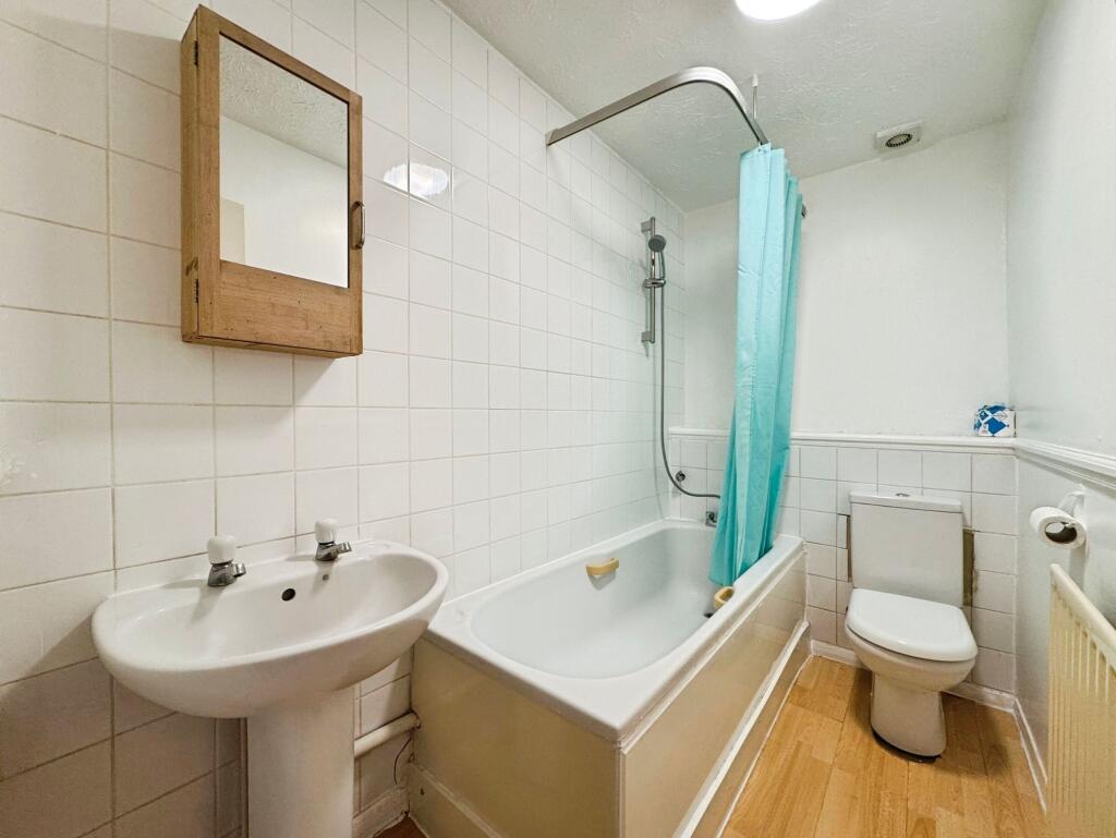 House in London - View 5