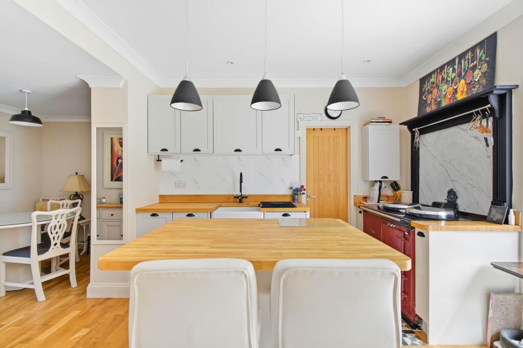 House in Sunningdale, Windsor and Maidenhead - View 4
