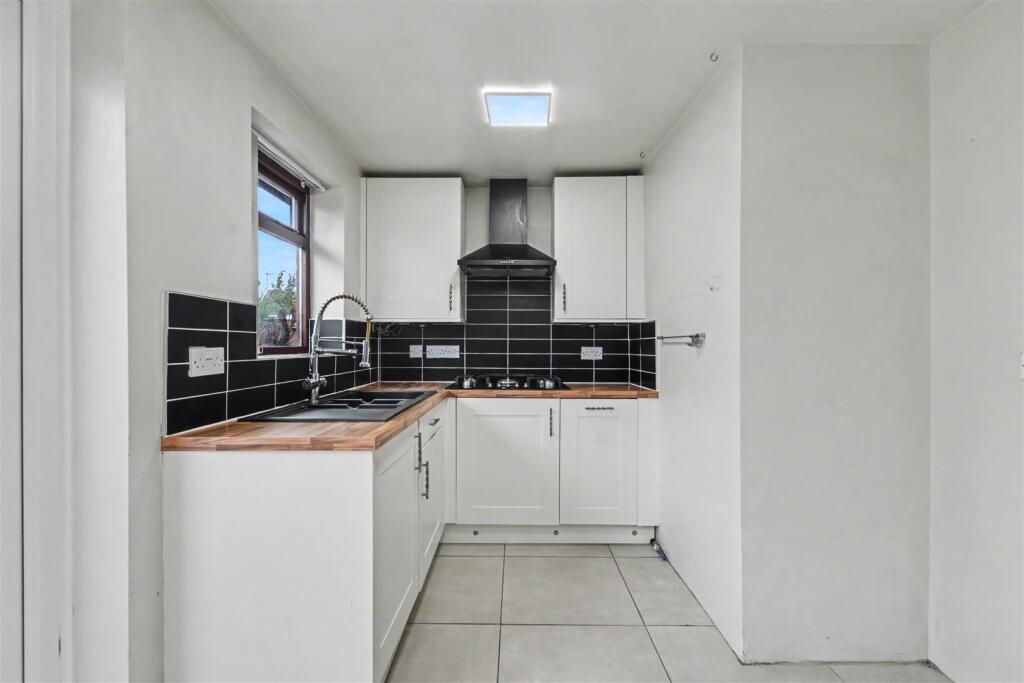 House in Nottingham, Beeston Rylands - View 4