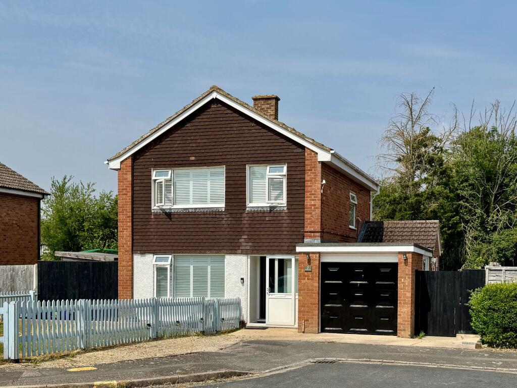 Main image of property: Old Mill Close, Grove, OX12