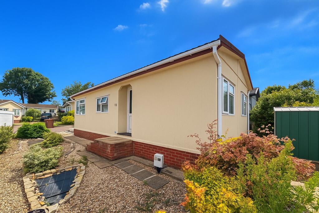 Chalk Hill Lane, Great Blakenham, IP6 photo 4