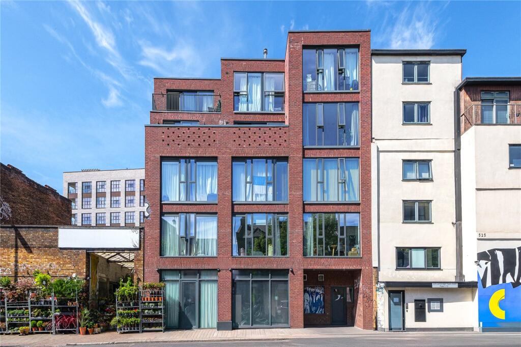521 Cambridge Heath Road, Tower Hamlets, London, E2 - View 3